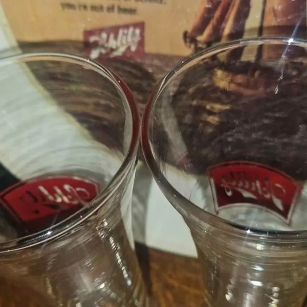 2 Vintage Schlitz Beer Pilsner Glasses